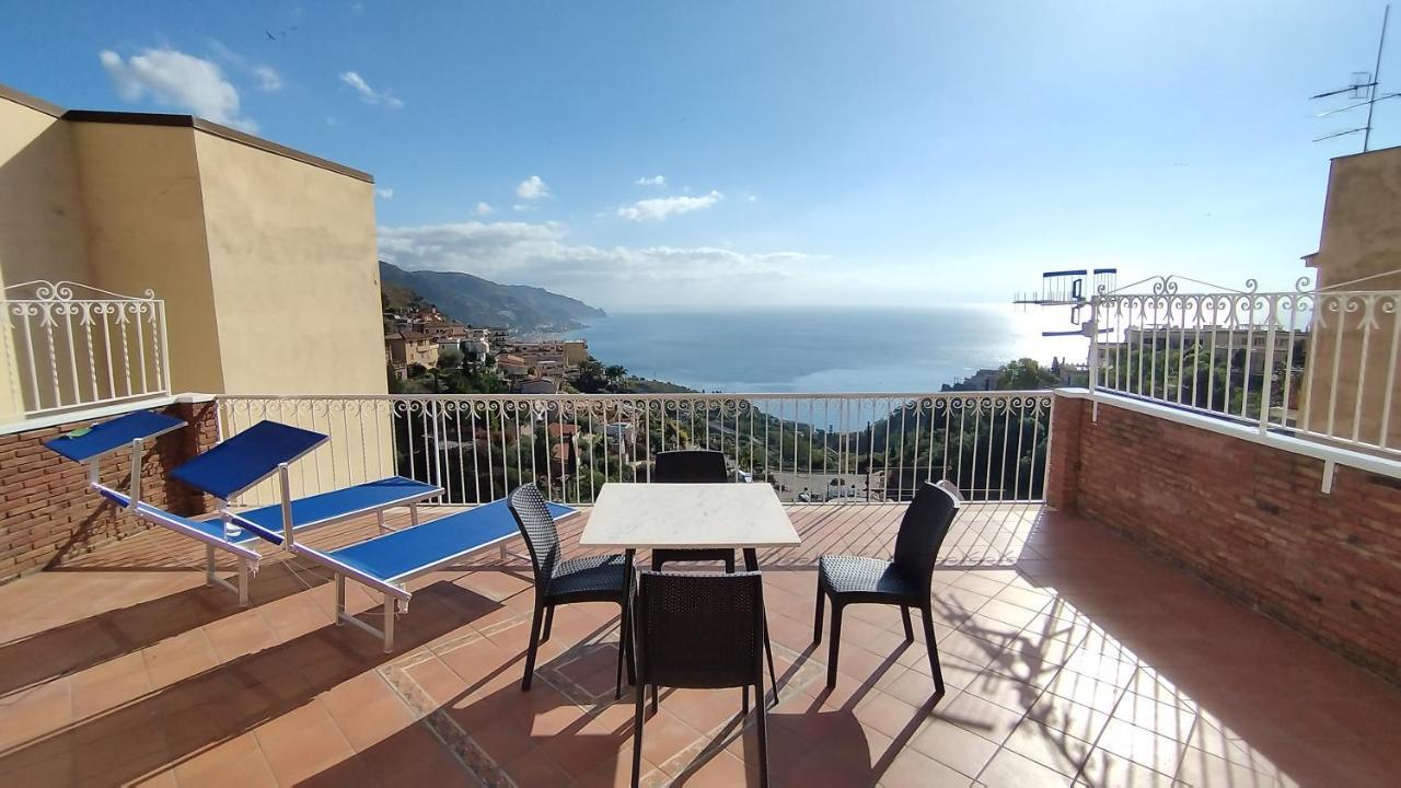 Casa Carmela Panoramic Center Apartment Таормина Экстерьер фото
